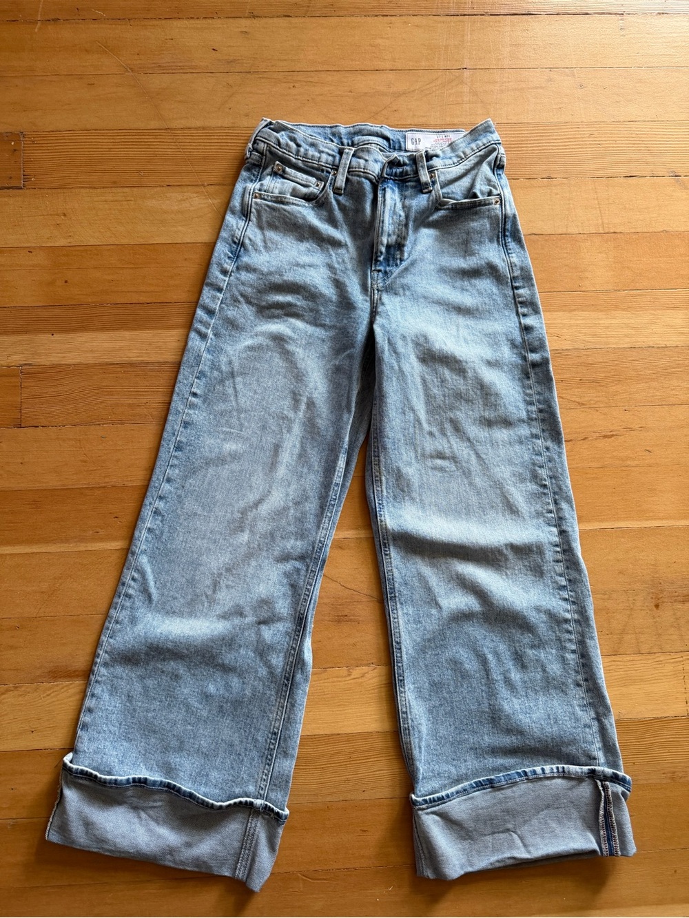 High Rise Stride Cuffed Wide-Leg Jeans - Picture 4 of 5